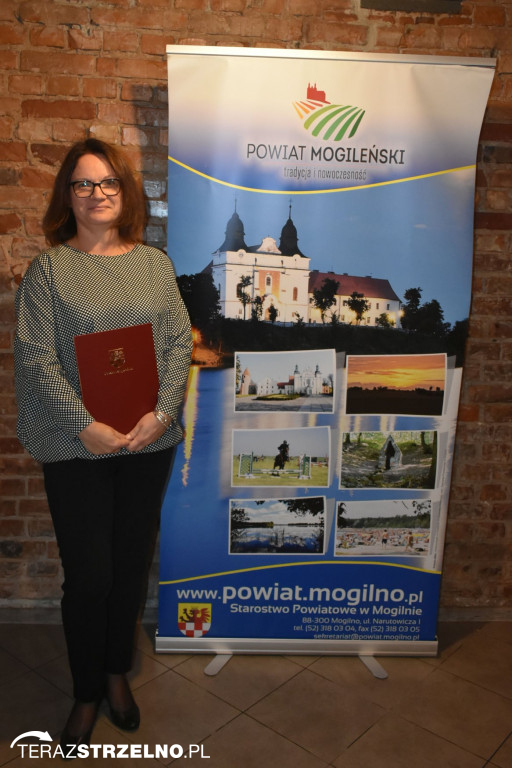  Nauczyciele ze Strzelna z nagrodami starosty mogileńskiego [ZDJĘCIA]