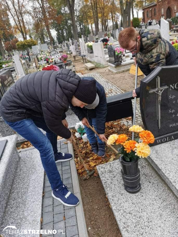 Strzelno - Uczniowie SOSW pamiętają o bohaterach regionu