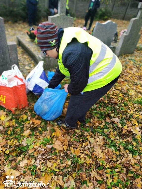 Strzelno - Uczniowie SOSW pamiętają o bohaterach regionu