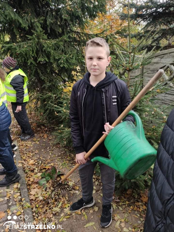 Strzelno - Uczniowie SOSW pamiętają o bohaterach regionu