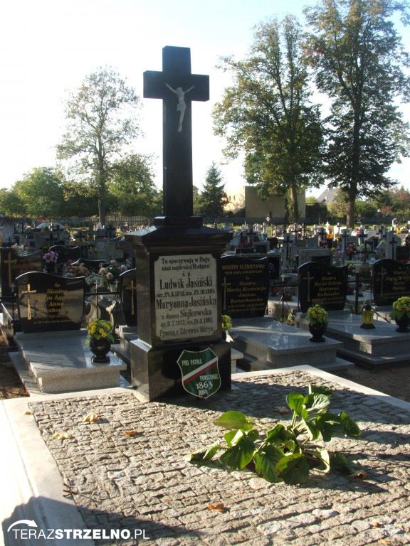 Święto Zmarłych w Strzelnie