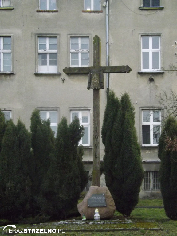 Święto Zmarłych w Strzelnie