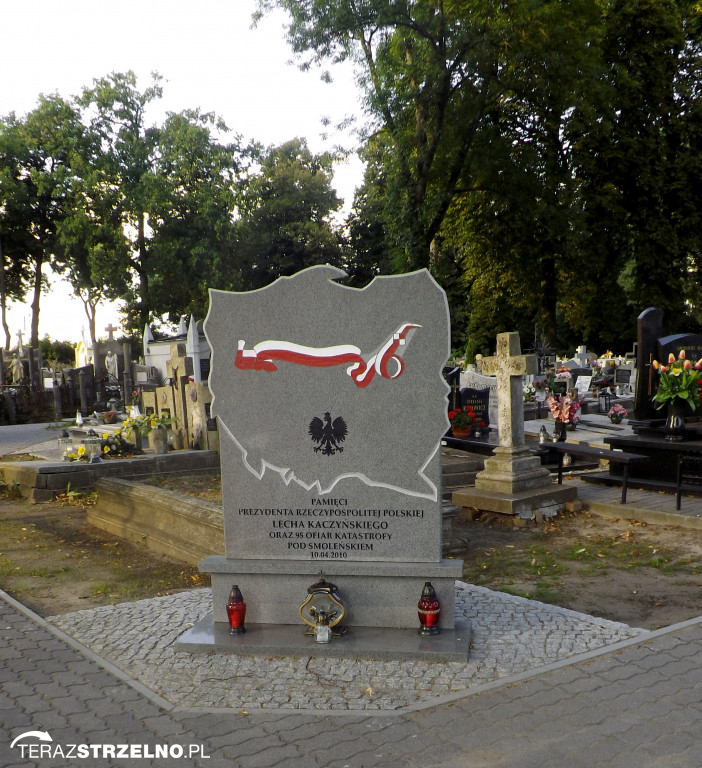 Święto Zmarłych w Strzelnie