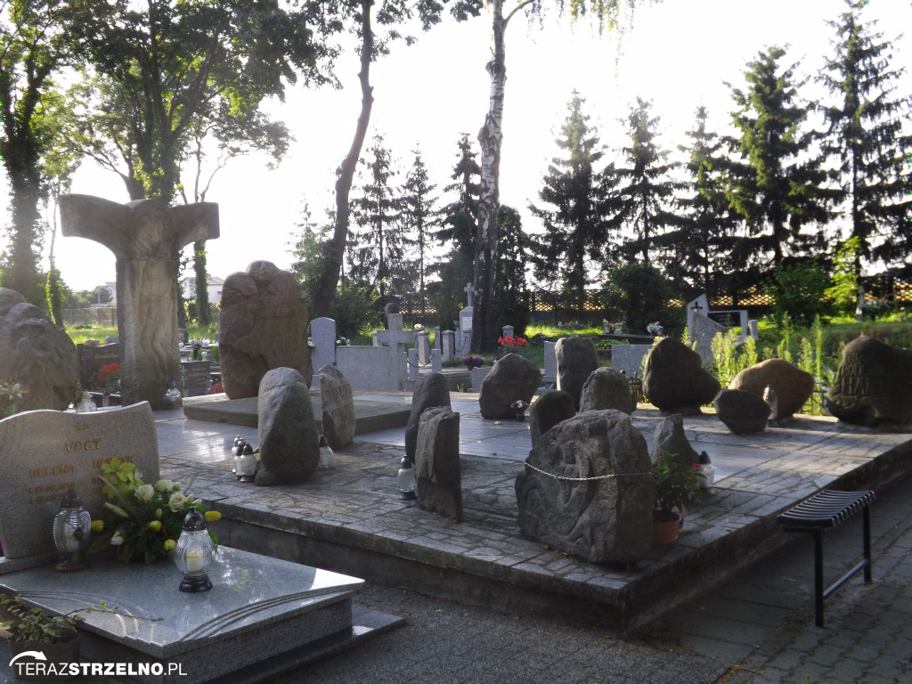 Święto Zmarłych w Strzelnie