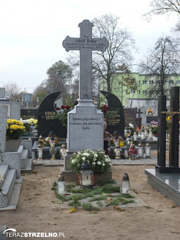 Święto Zmarłych w Strzelnie