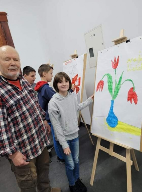 Warsztaty malarskie z Honorowym Obywatelem Miasta Strzelna