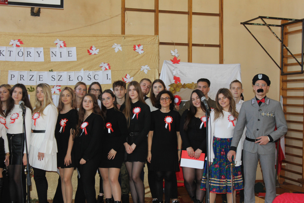 Liceum świętowało Odzyskanie Niepodległości