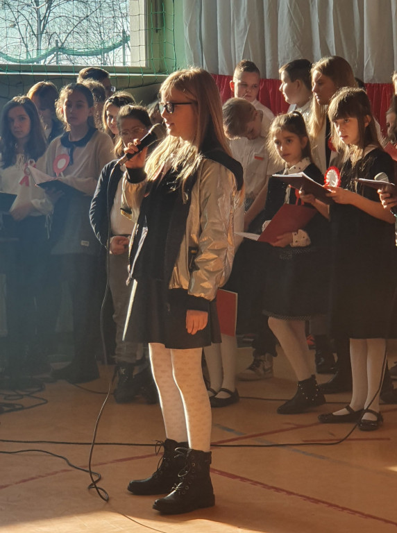 	SP im. A. A. Michelsona świętowała odzyskanie niepodległości