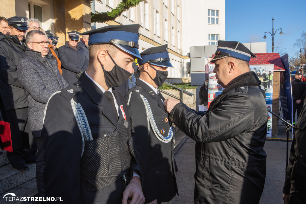 Samochody strażackie trafiły do jednostek m.in. powiatu mogileńskiego