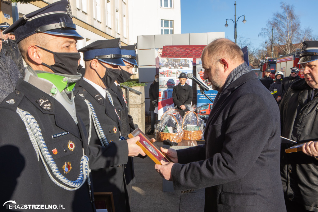 Samochody strażackie trafiły do jednostek m.in. powiatu mogileńskiego