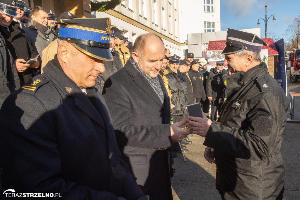 Samochody strażackie trafiły do jednostek m.in. powiatu mogileńskiego