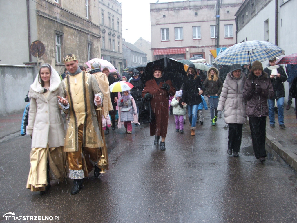 Uroczystość Trzech Króli w Strzelnie, w 2013 r. - poznajecie się?