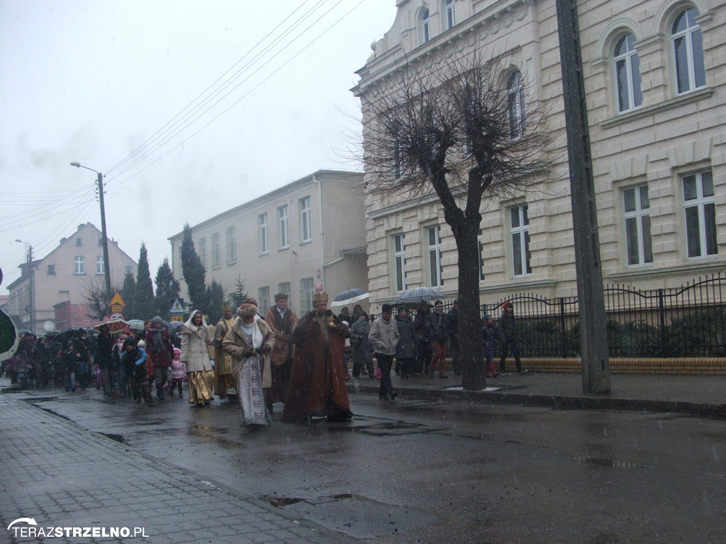 Uroczystość Trzech Króli w Strzelnie, w 2013 r. - poznajecie się?