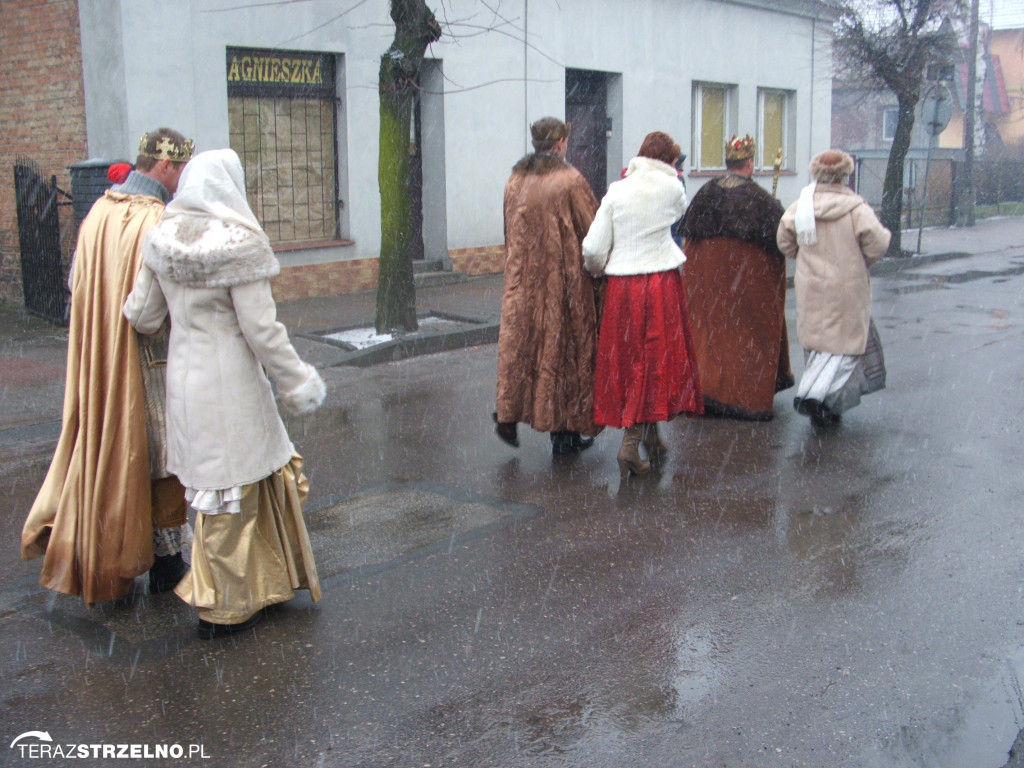 Uroczystość Trzech Króli w Strzelnie, w 2013 r. - poznajecie się?
