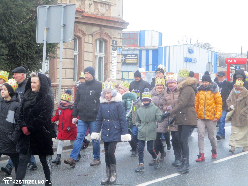 Ulicami Strzelna przeszedł orszak Trzech Króli