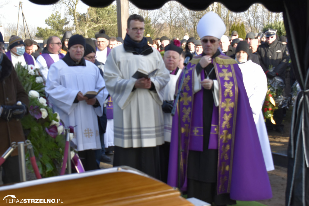 Uroczystości pogrzebowe ks. kan. Ottona Szymków w Łopiennie