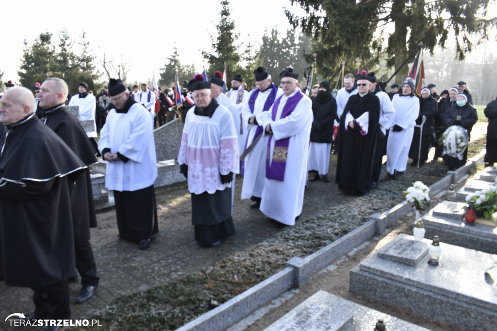 Uroczystości pogrzebowe ks. kan. Ottona Szymków w Łopiennie