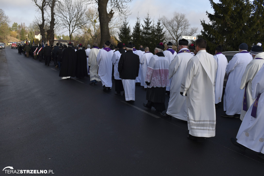 Uroczystości pogrzebowe ks. kan. Ottona Szymków w Łopiennie