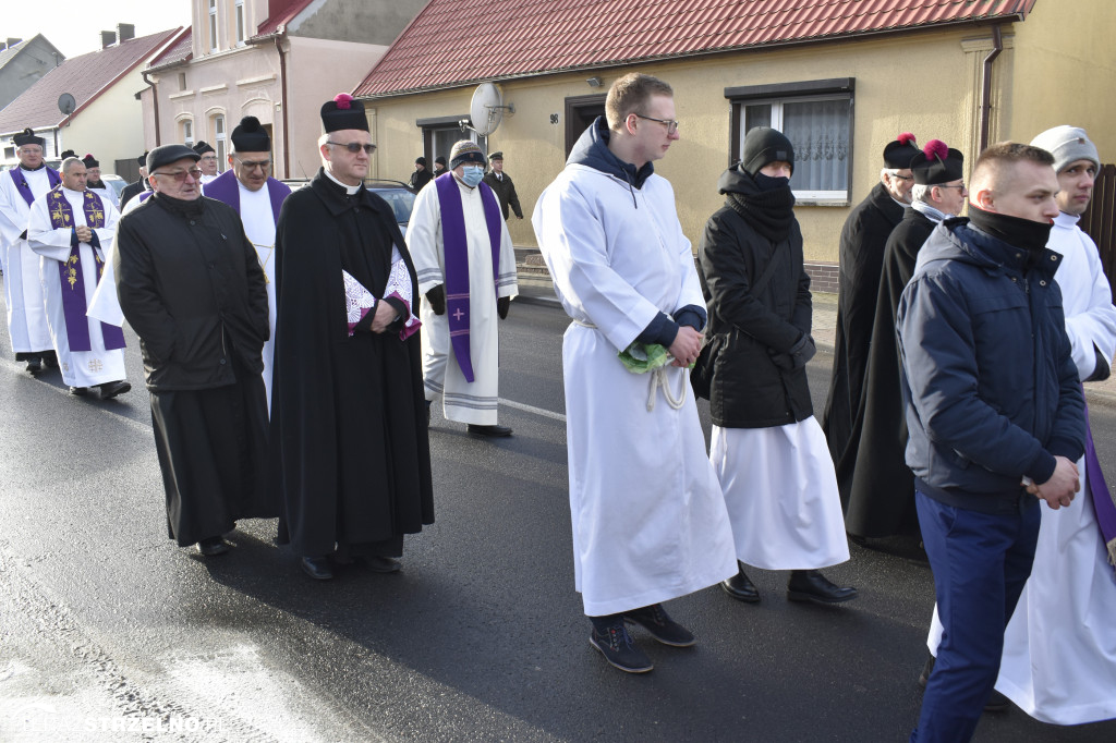 Uroczystości pogrzebowe ks. kan. Ottona Szymków w Łopiennie