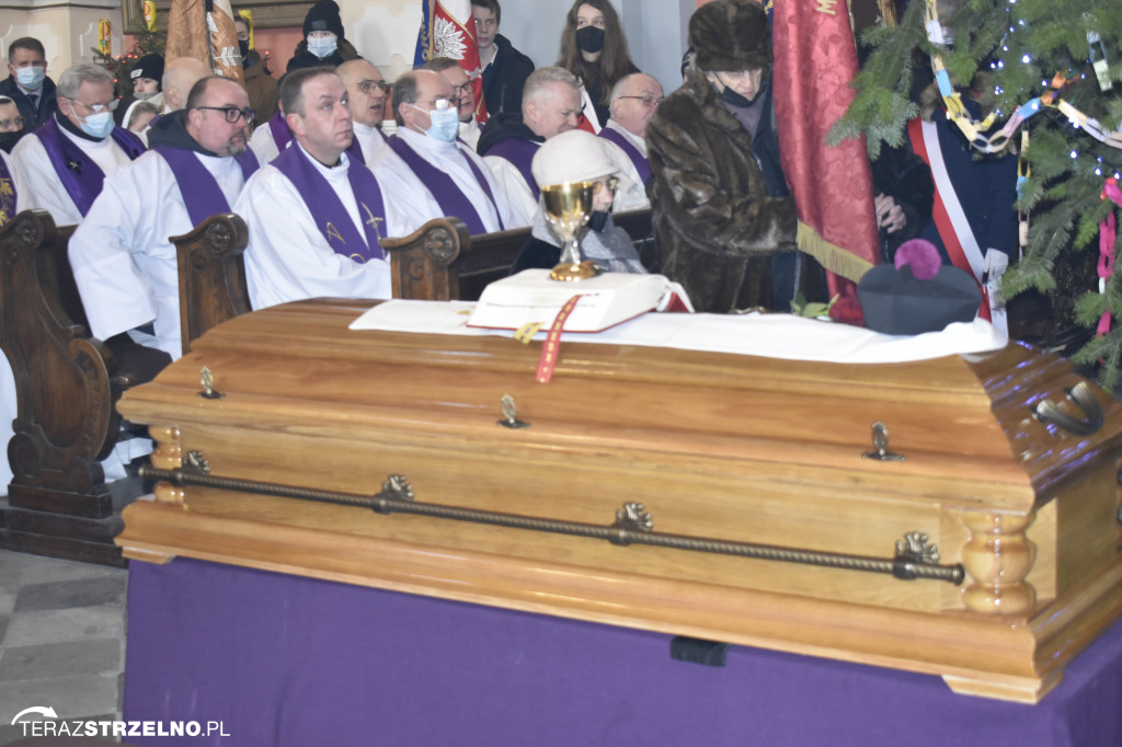 Uroczystości pogrzebowe ks. kan. Ottona Szymków w Łopiennie