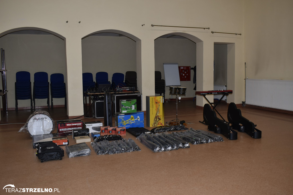 Nowy sprzęt w Domu Kultury, pozyskany ze środków LGD