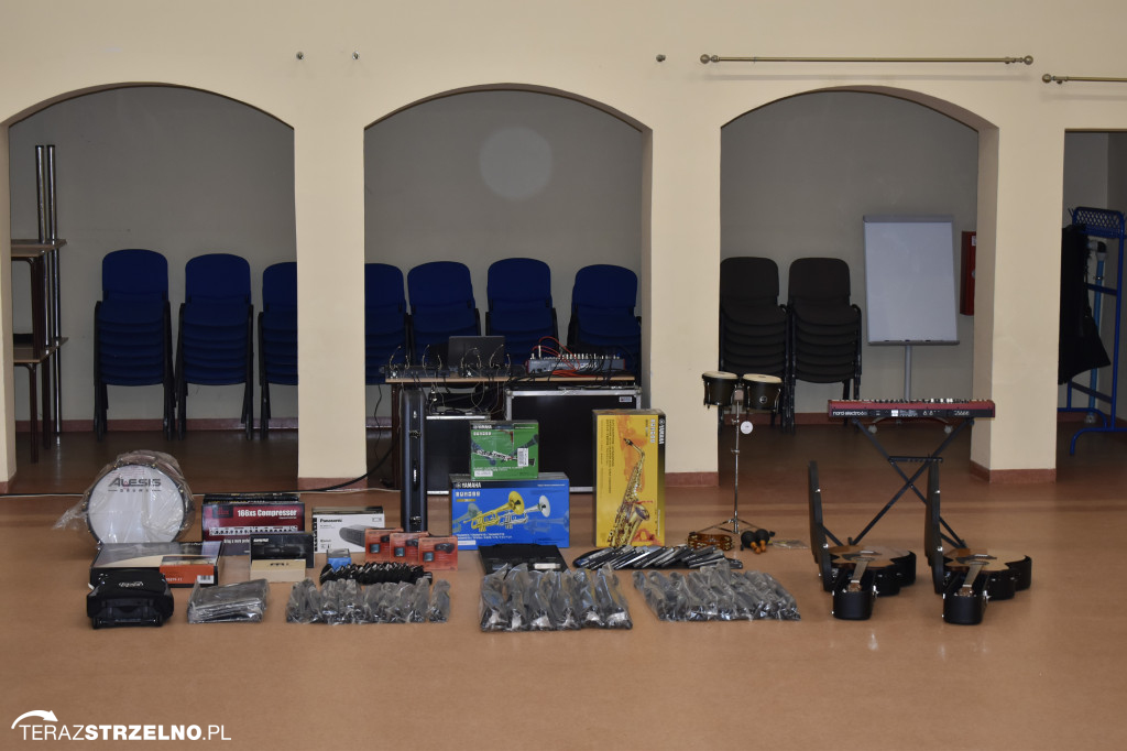 Nowy sprzęt w Domu Kultury, pozyskany ze środków LGD