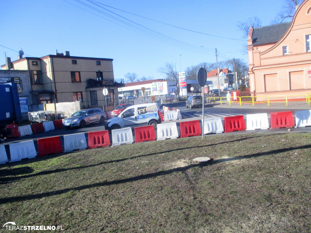 Pierwszy dzień budowy rond za nami