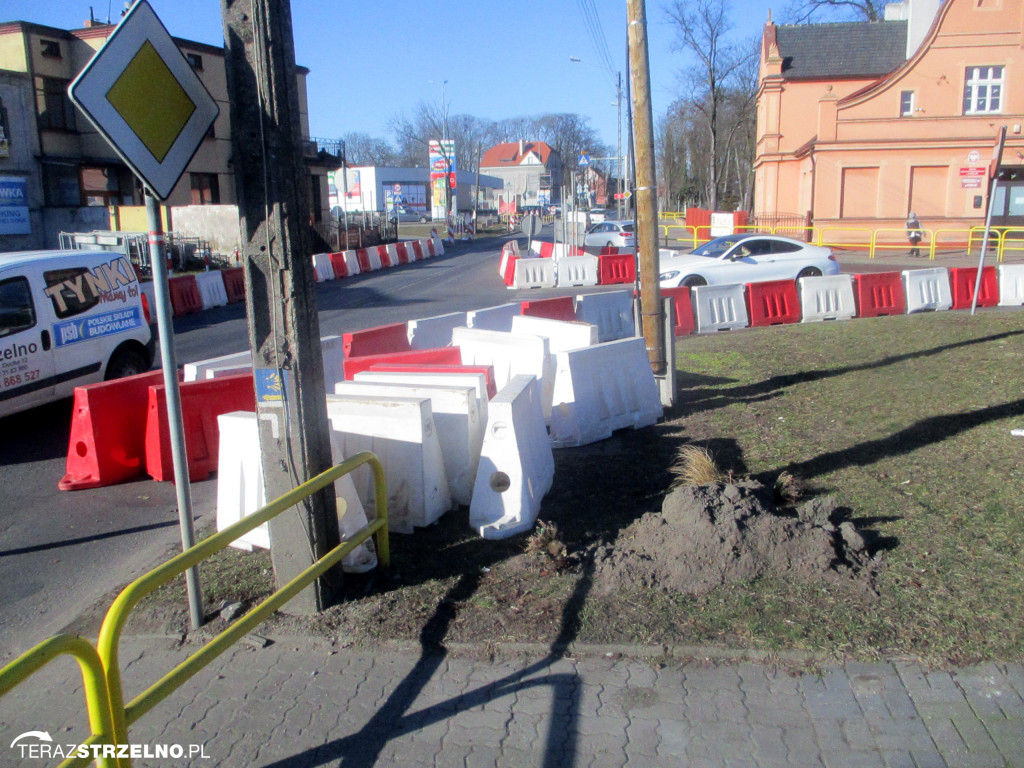 Pierwszy dzień budowy rond za nami