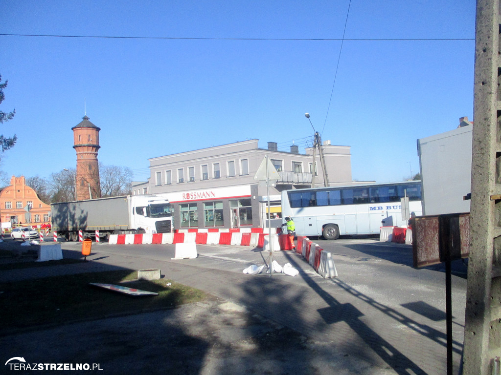 Pierwszy dzień budowy rond za nami