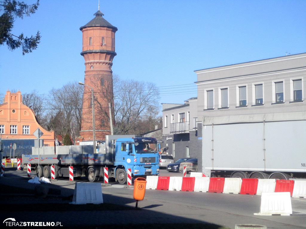 Pierwszy dzień budowy rond za nami