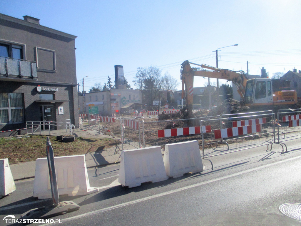 Trwają prace przy budowie rond w Strzelnie