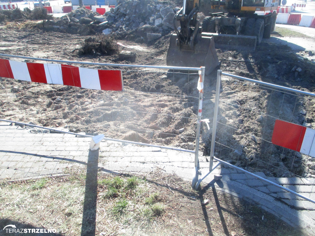 Trwają prace przy budowie rond w Strzelnie