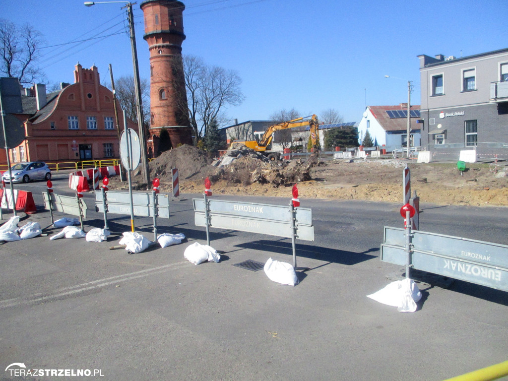 Trwają prace przy budowie rond w Strzelnie