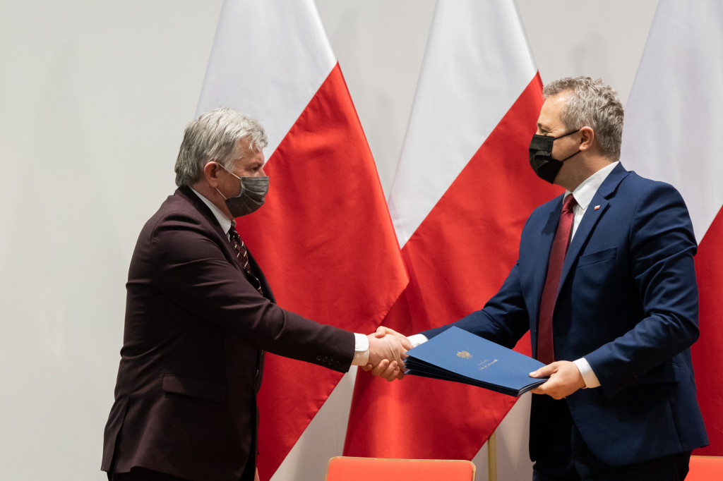 Szpital w Mogilnie z dotacją. Wojewoda podpisał umowę