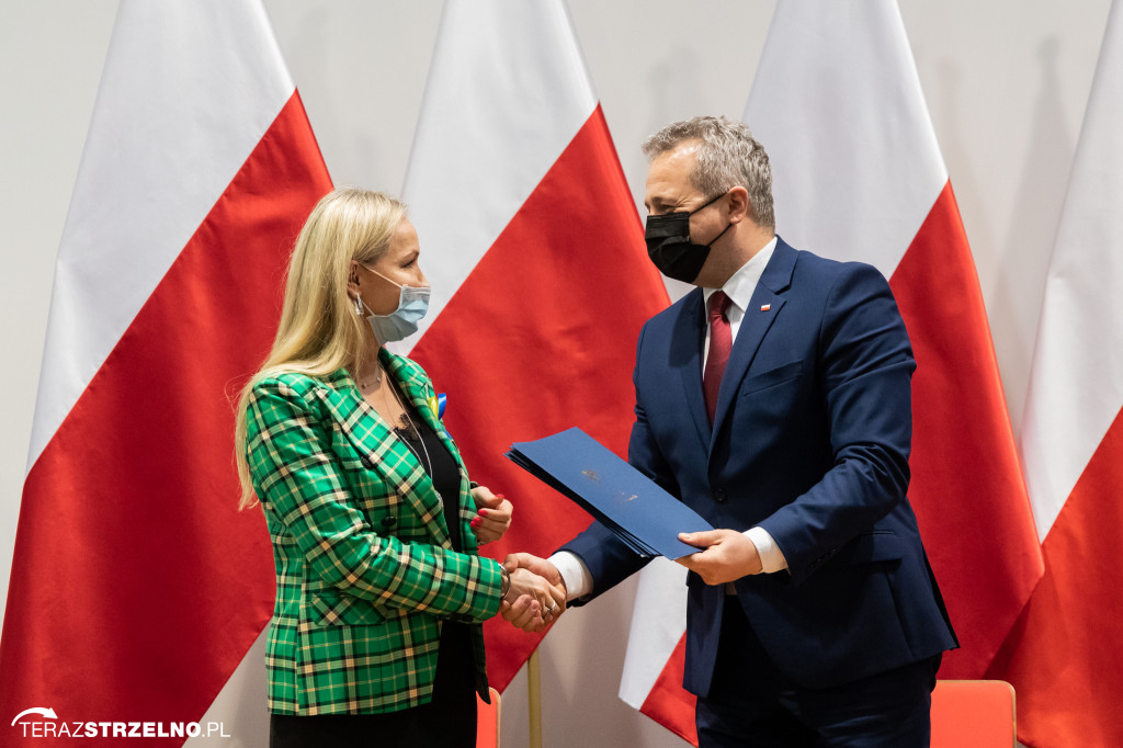 Szpital w Mogilnie z dotacją. Wojewoda podpisał umowę