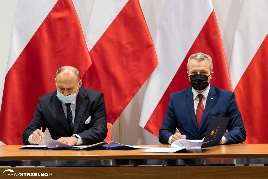 Szpital w Mogilnie z dotacją. Wojewoda podpisał umowę