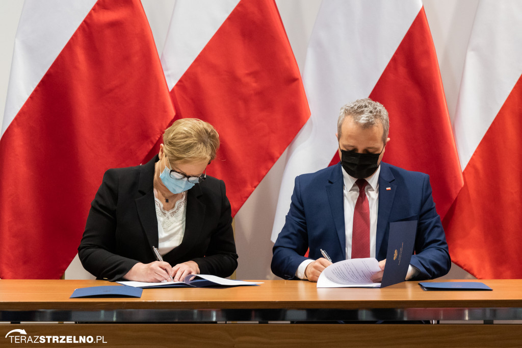 Szpital w Mogilnie z dotacją. Wojewoda podpisał umowę