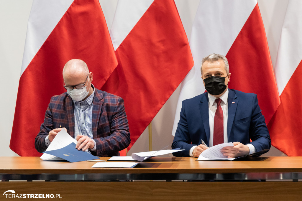 Szpital w Mogilnie z dotacją. Wojewoda podpisał umowę