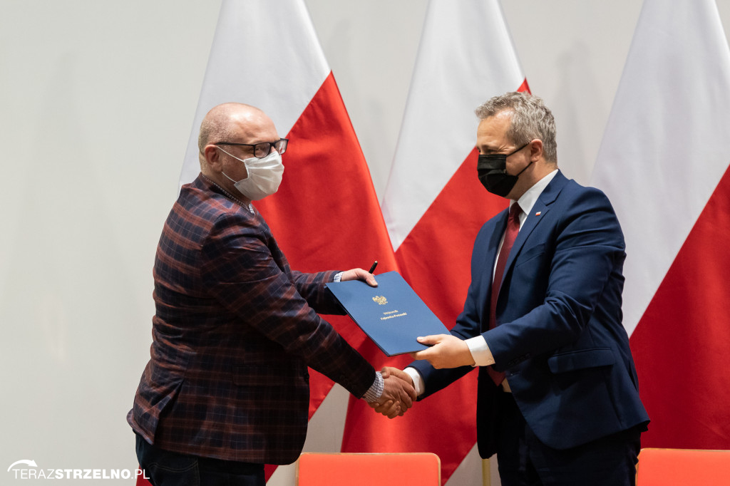 Szpital w Mogilnie z dotacją. Wojewoda podpisał umowę