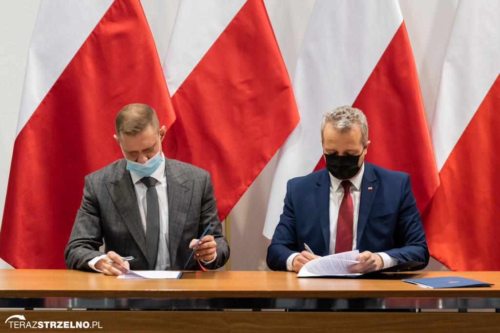Szpital w Mogilnie z dotacją. Wojewoda podpisał umowę