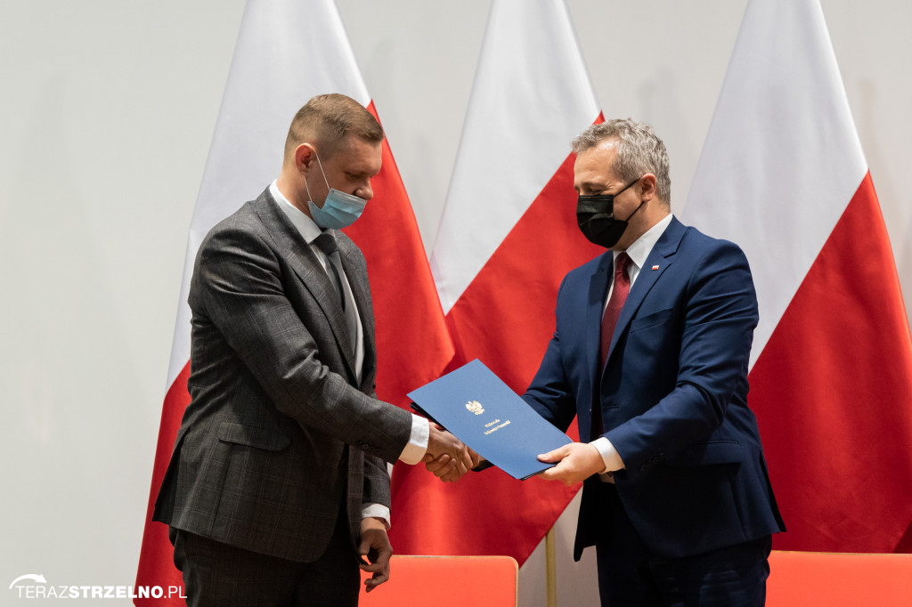 Szpital w Mogilnie z dotacją. Wojewoda podpisał umowę