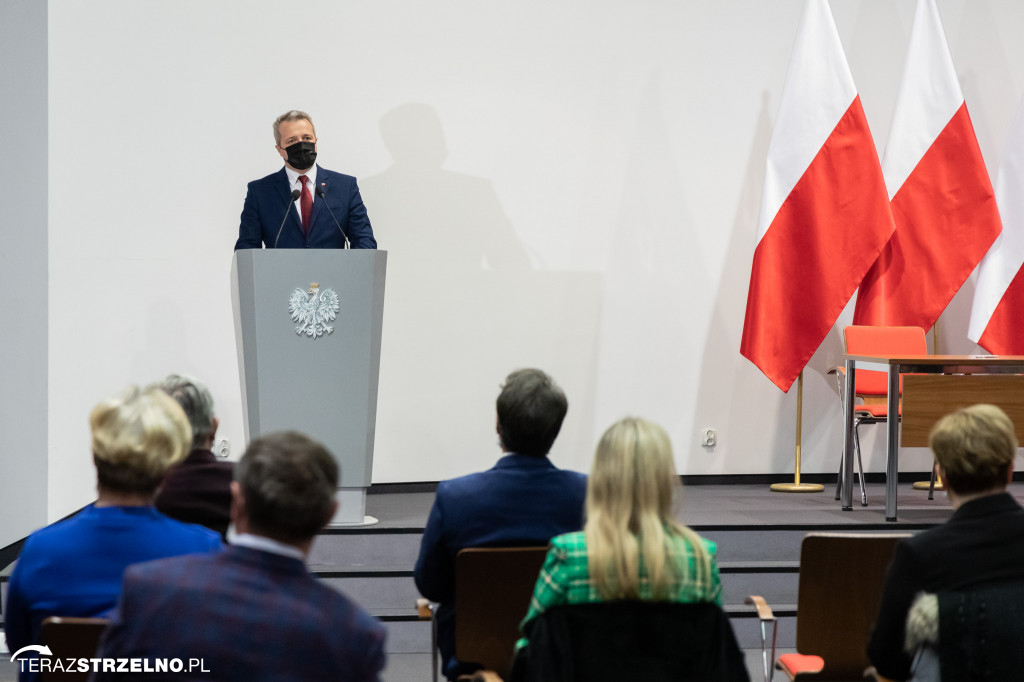 Szpital w Mogilnie z dotacją. Wojewoda podpisał umowę