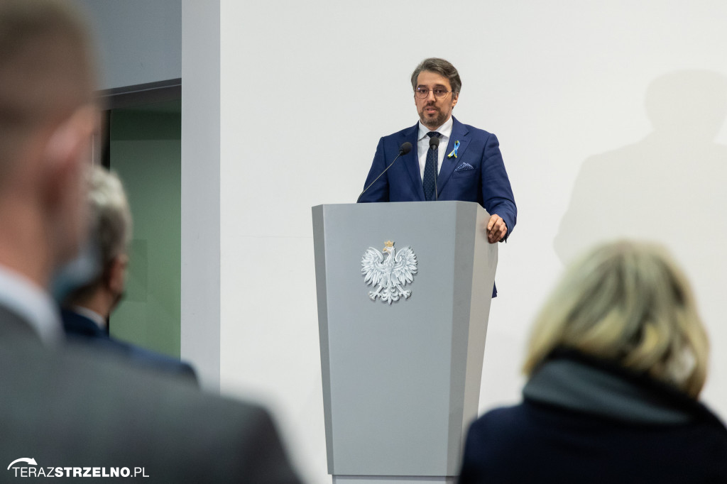 Szpital w Mogilnie z dotacją. Wojewoda podpisał umowę