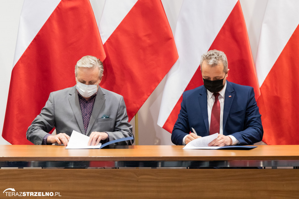 Szpital w Mogilnie z dotacją. Wojewoda podpisał umowę