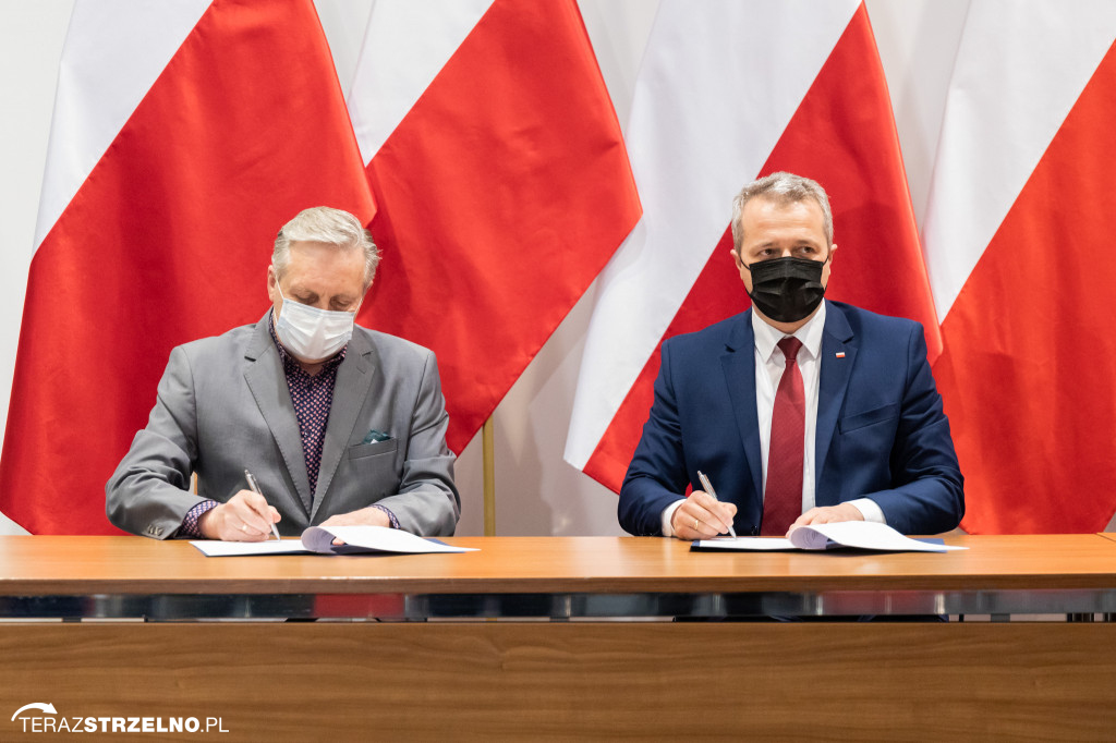 Szpital w Mogilnie z dotacją. Wojewoda podpisał umowę