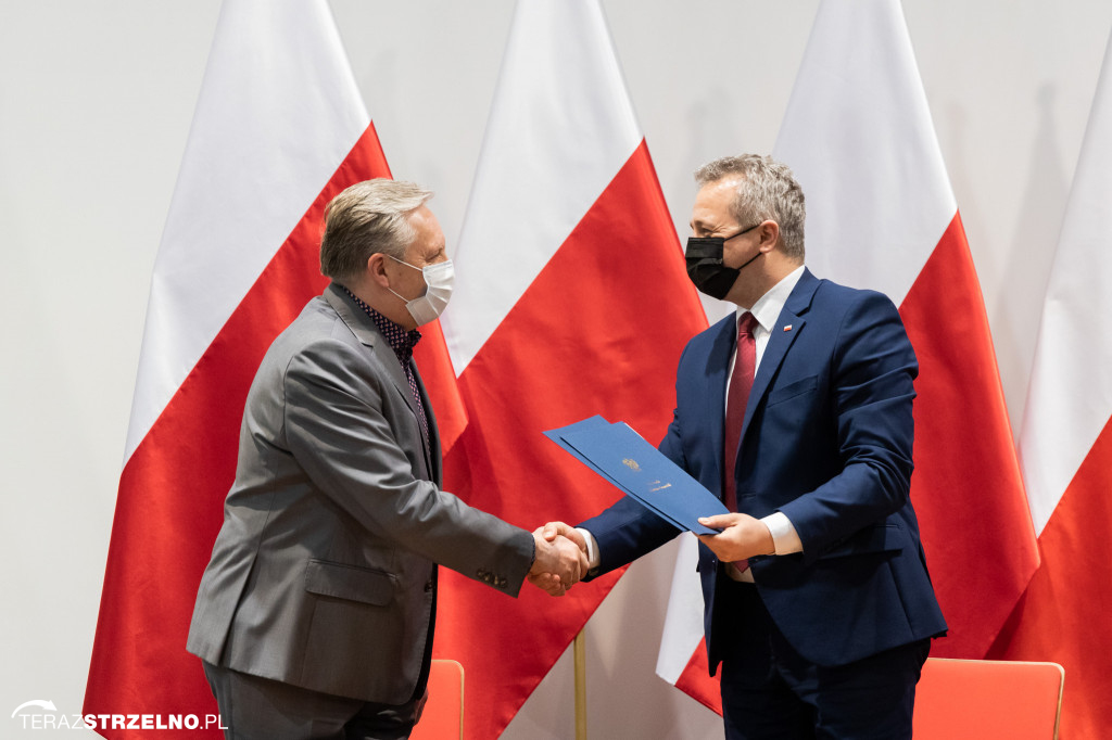 Szpital w Mogilnie z dotacją. Wojewoda podpisał umowę