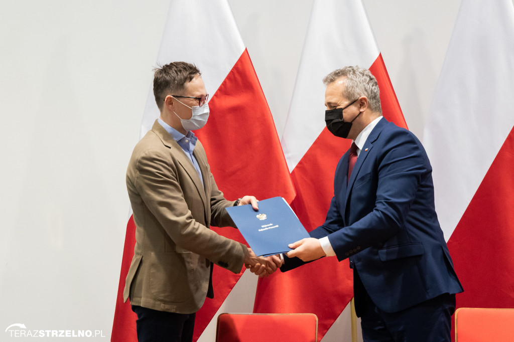 Szpital w Mogilnie z dotacją. Wojewoda podpisał umowę