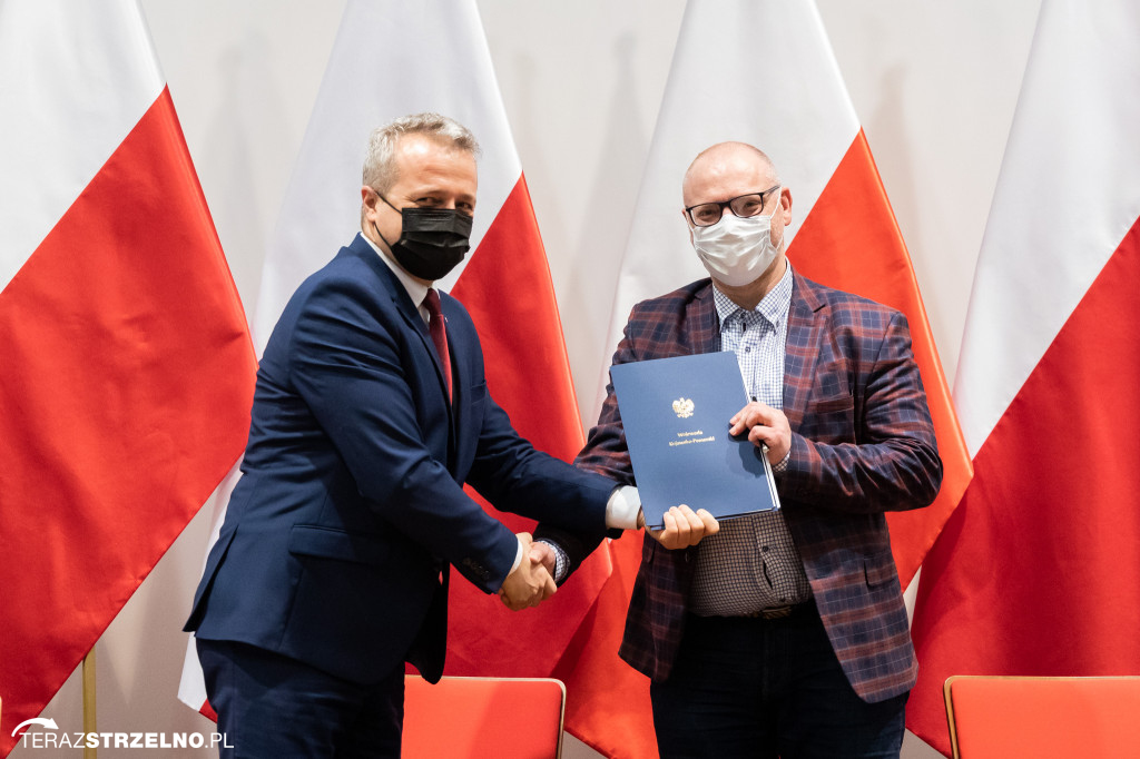 Szpital w Mogilnie z dotacją. Wojewoda podpisał umowę