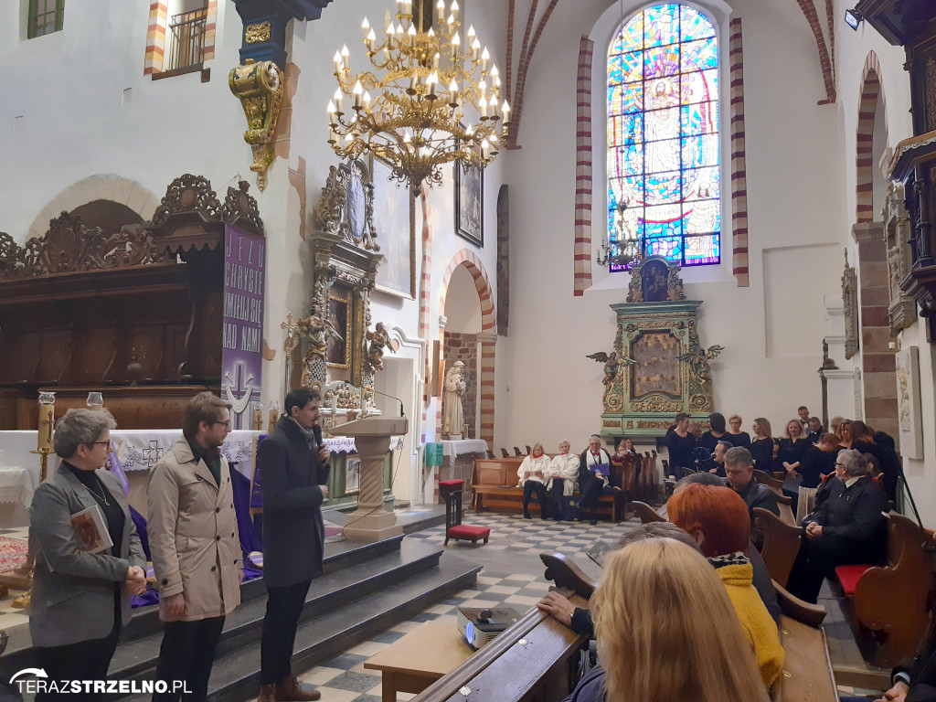 Promocja książki i koncert w Bazylice Św. Trójcy w Strzelnie