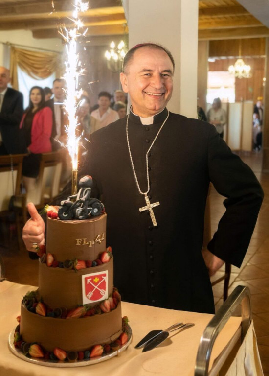 Wprowadzenie ks. Krzysztofa w urząd proboszcza w strzeleńskiej świątyni